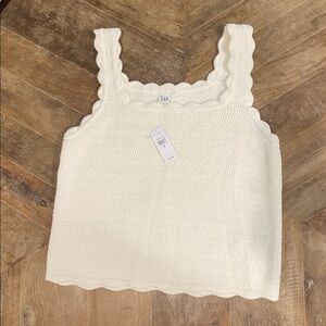 GAP Off-White Scalloped Knit Tank (Size: M)